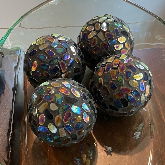 Mosaic Decorative Decor Balls- Set of 4 - Picture 3 of 7